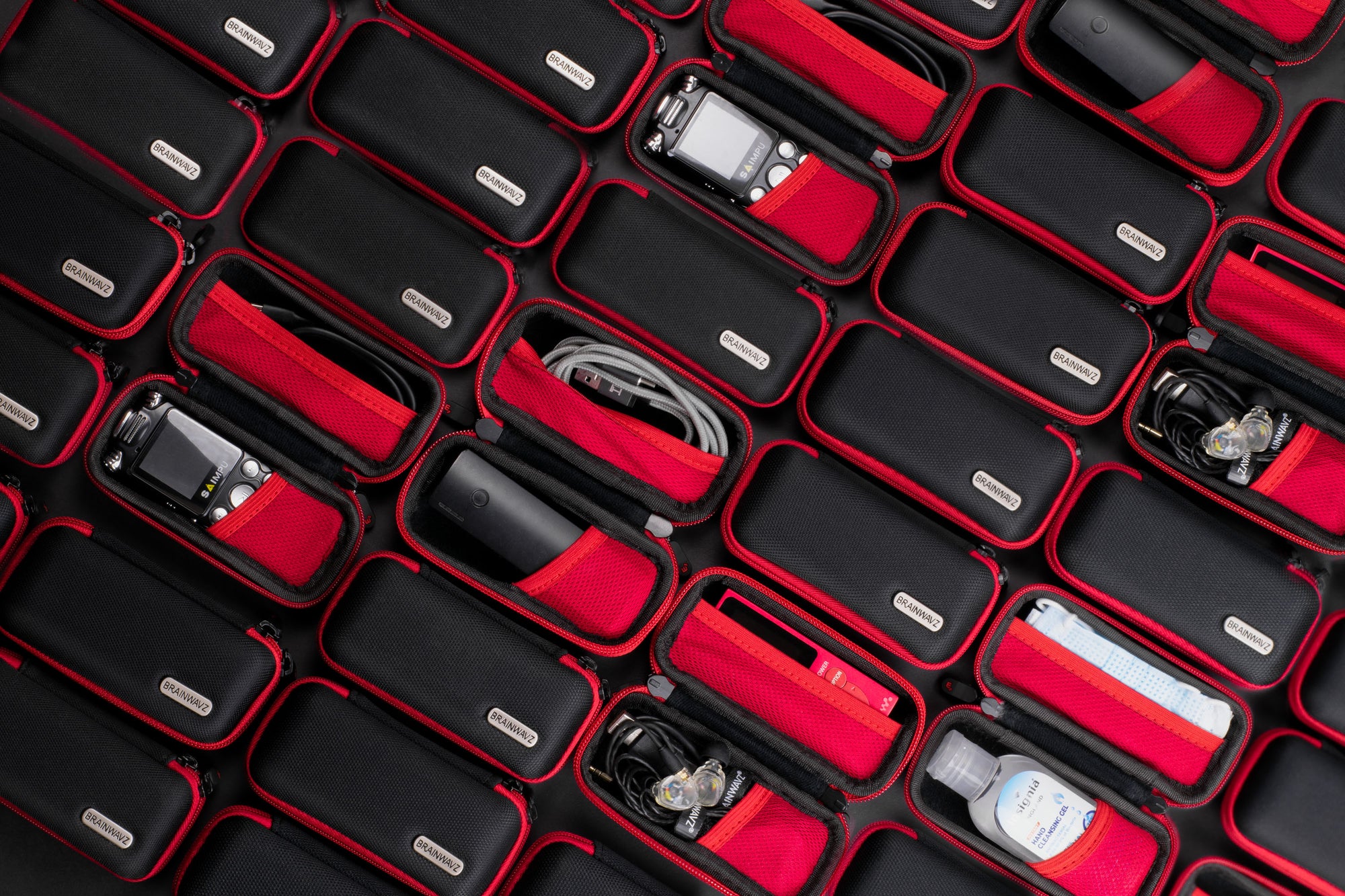 جراب سماعة أذن عريضة أربع عبوات + مجموعة عشوائية من سماعات الأذن - صفقة مجمعة