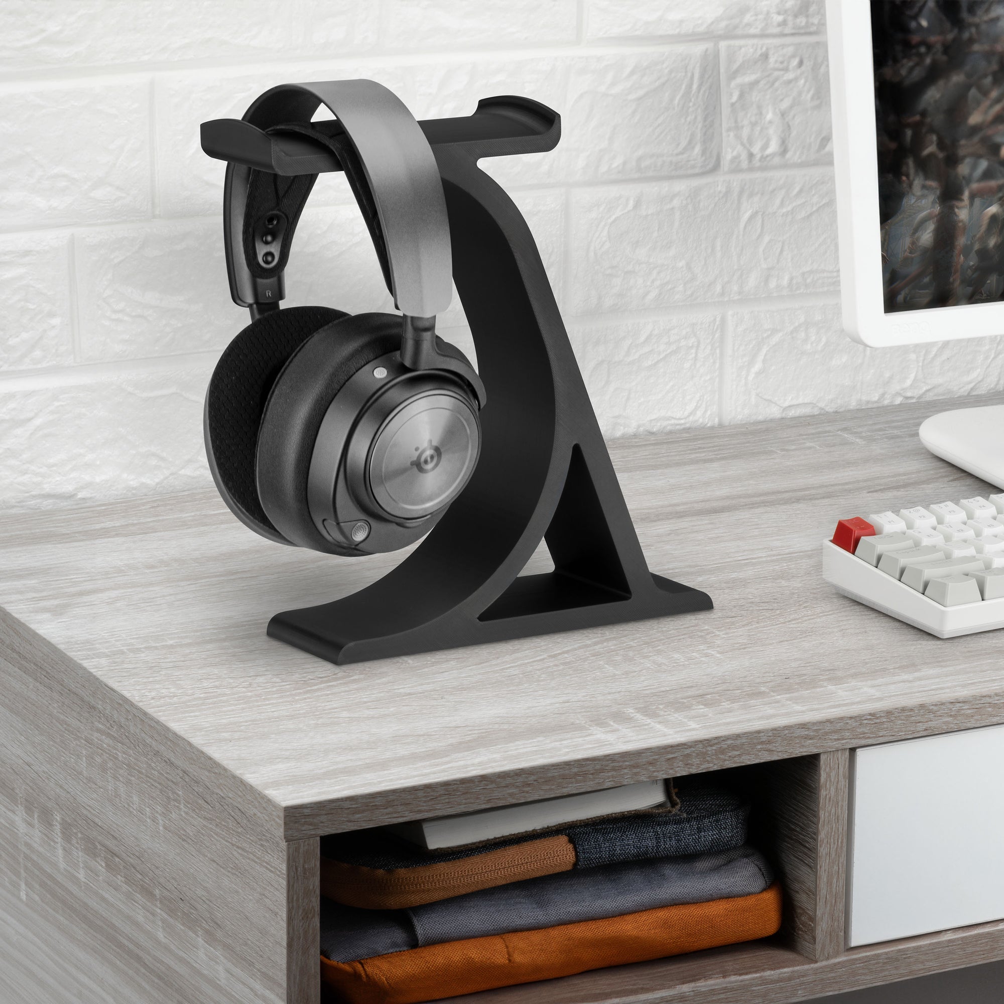The CSTAND - Headphone Stand for Desks - Universal Design for All Gaming &amp; Audio Headsets